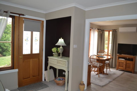 Mulberry Cottage Unique B&B Accommodation - Darwin Holiday 2