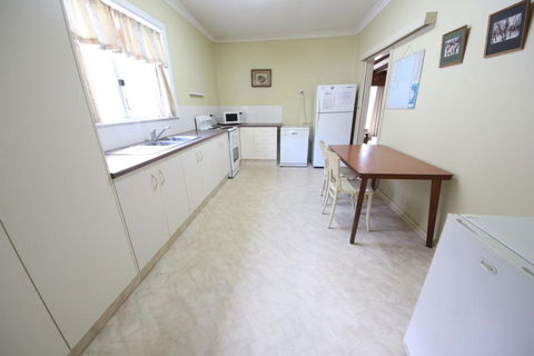 Muller's Cottage At Hat Head (Pet Friendly) - Darwin Holiday 3