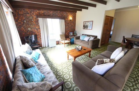 Muller's Cottage At Hat Head (Pet Friendly) - Darwin Holiday 0