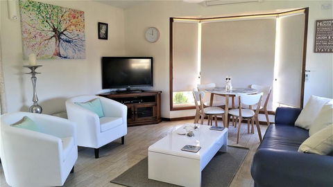 Must Love Dogs B&B & Self Contained Cottage - Darwin Holiday 3
