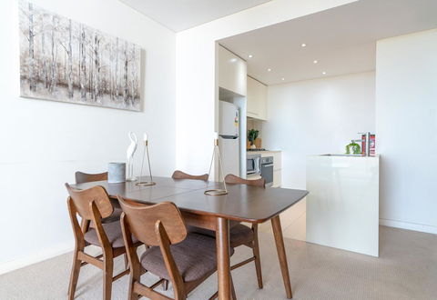 MWP25-Comfy 2 Bedroom Apt In Wentworth Point - Darwin Holiday 1