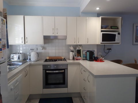 Narrabeen Beachside Townhouse - Darwin Holiday 3