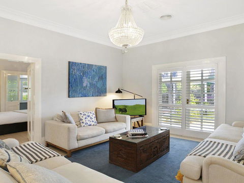 Nattai Lodge - House & Cottage In Beautiful Garden - Darwin Holiday 3