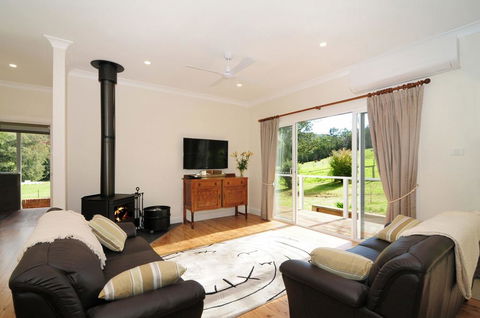 Nellsville Cottage - Kangaroo Valley - Darwin Holiday 2