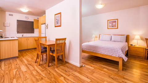 Dowler Apartments Subiaco - Darwin Holiday 6