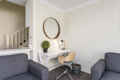 Subiaco Village 30 - Darwin Holiday 3