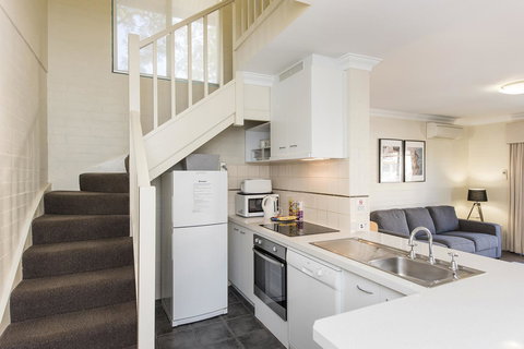 Subiaco Village 30 - Darwin Holiday 9