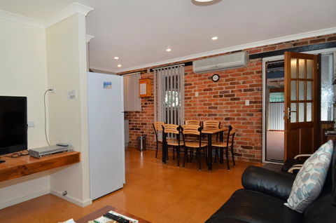 Albany Beachside Accommodation - Darwin Holiday 10
