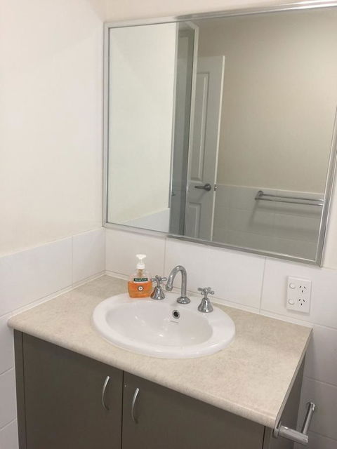 Holiday Home Near Perth City / Airport / Stadium / Casino - Darwin Holiday 11