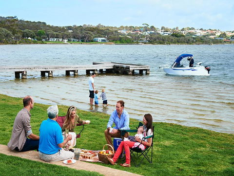 Augusta Escape Holiday Units - Darwin Holiday 39