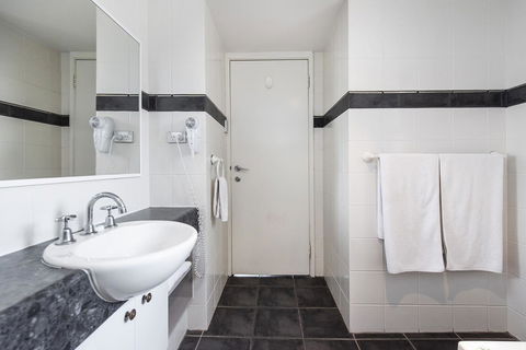 Subiaco Village 20 - Darwin Holiday 14