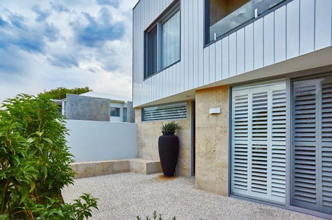 The Urban Beach House - Darwin Holiday 18