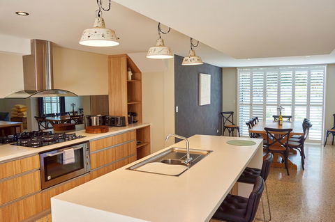 The Urban Beach House - Darwin Holiday 4