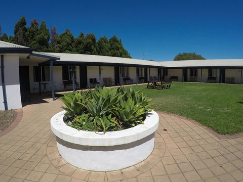 Busselton Ithaca Motel - Darwin Holiday 0