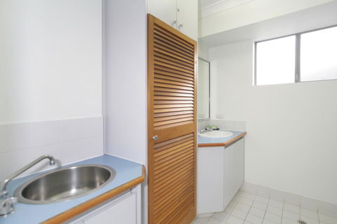 Scarborough Beach Front Resort - Shell Ten - Darwin Holiday 10