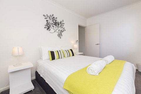 Cottesloe Beach House II - Darwin Holiday 11