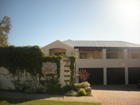 Dunes Scarborough Beach - Darwin Holiday 0