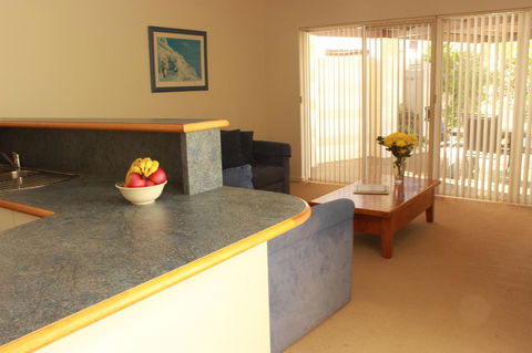 Dunes Scarborough Beach - Darwin Holiday 3