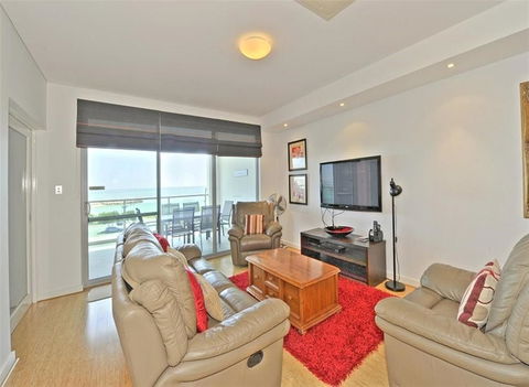 Nautica Residences Mandurah - Darwin Holiday 1
