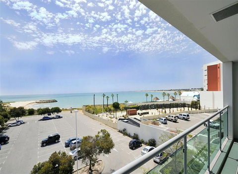 Nautica Residences Mandurah - Darwin Holiday 3