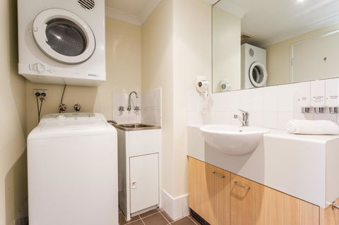 Perth Ascot Central Apartment Hotel Official - Darwin Holiday 19
