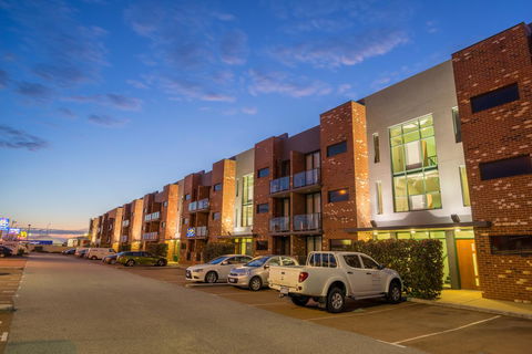 Perth Ascot Central Apartment Hotel Official - Darwin Holiday 0