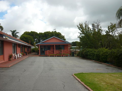 Albany Apartments - Darwin Holiday 8