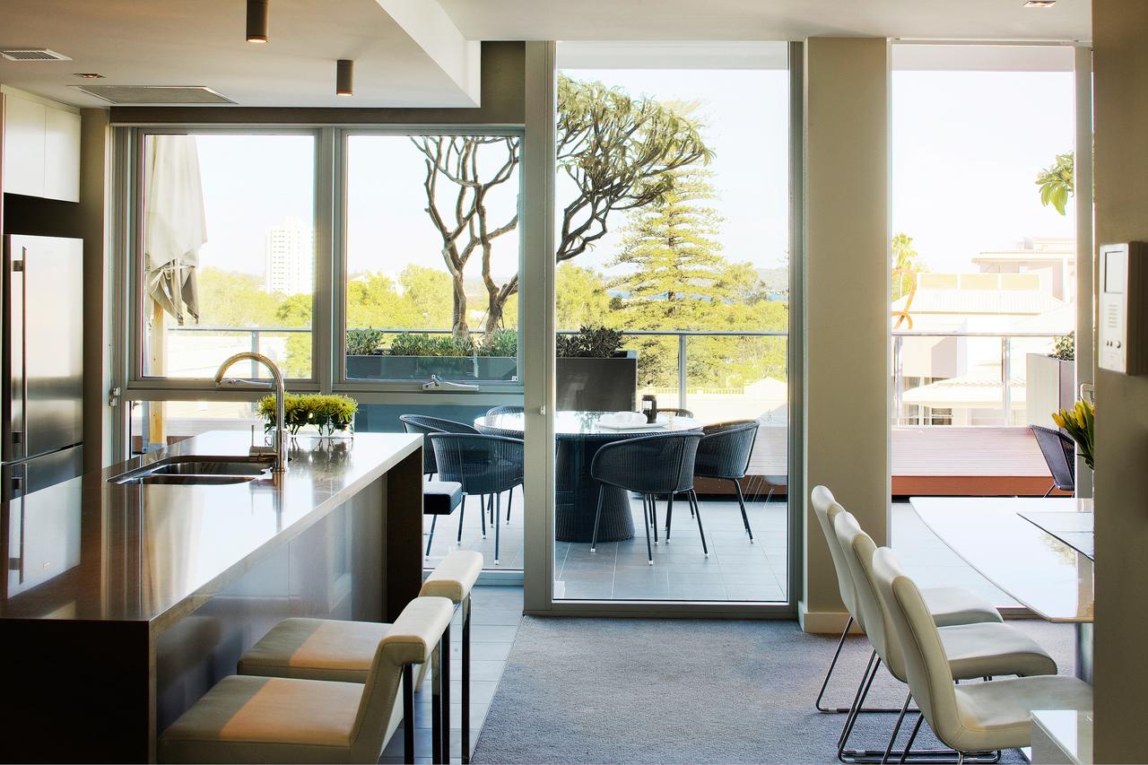 Karrakatta WA Darwin Holiday