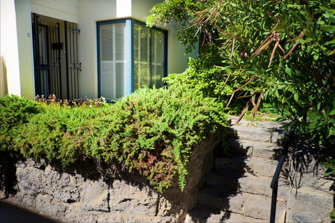 Cottesloe Artist's Beach Retreat - Darwin Holiday 22