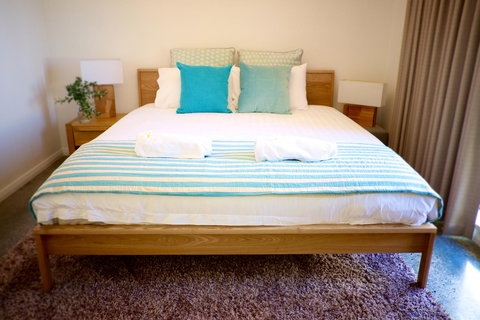 Cottesloe Artist's Beach Retreat - Darwin Holiday 9