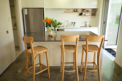 Cottesloe Artist's Beach Retreat - Darwin Holiday 30