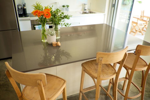 Cottesloe Artist's Beach Retreat - Darwin Holiday 18