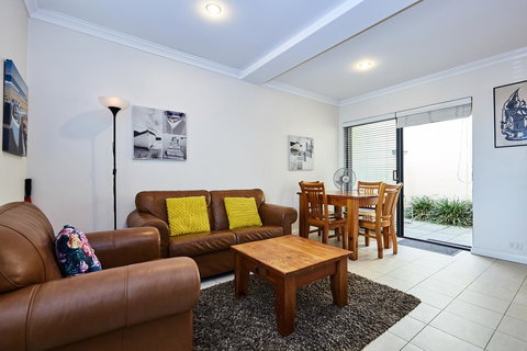 Fremantle Townhouse U/5 - Darwin Holiday 3