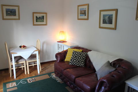 Jacaranda Hideaway Bed & Breakfast - Darwin Holiday 6