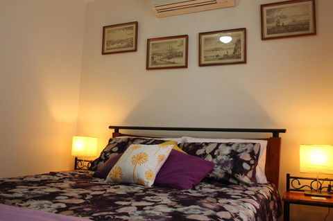 Jacaranda Hideaway Bed & Breakfast - Darwin Holiday 8