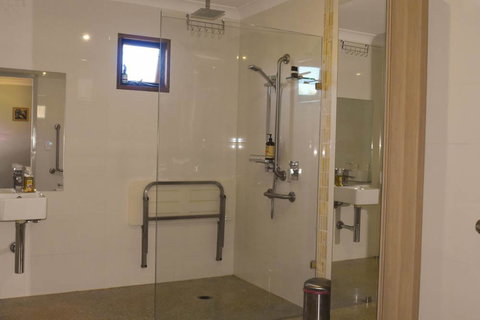 Swan Valley Sisters - Darwin Holiday 19