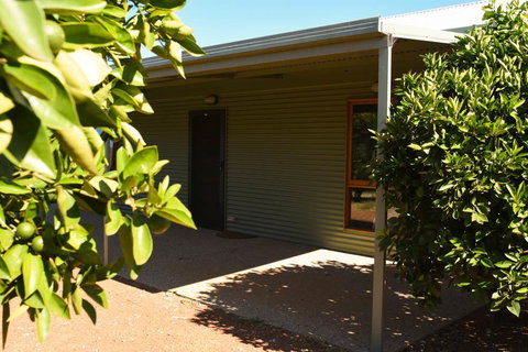 Swan Valley Sisters - Darwin Holiday 14