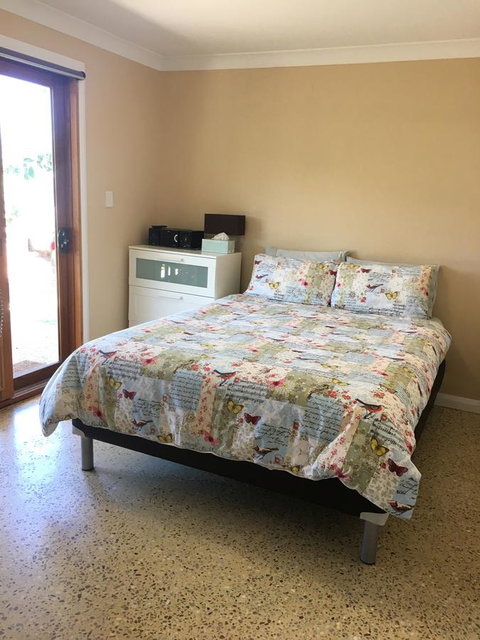 Swan Valley Sisters - Darwin Holiday 6