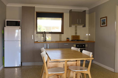 Swan Valley Sisters - Darwin Holiday 23