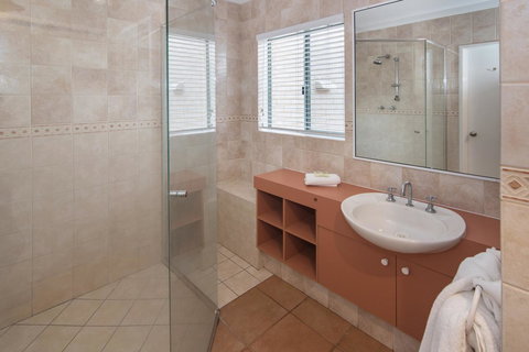 Bayshore Beachside Resort - Darwin Holiday 21