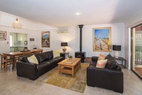 Bayshore Beachside Resort - Darwin Holiday 10