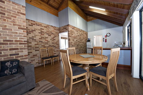 Margaret River Hideaway & Farmstay - Darwin Holiday 13