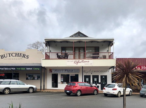 Denmark Reflections - Darwin Holiday 0