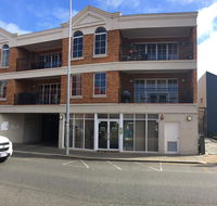 James Henty Apartments - Darwin Holiday