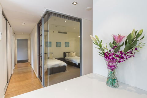 Gallery Serviced Apartments - Darwin Holiday 10