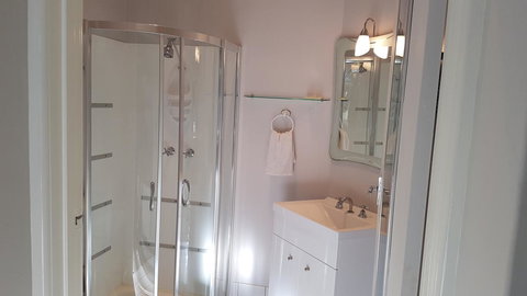 Stirling Apartments - Studio 1 - Darwin Holiday 3