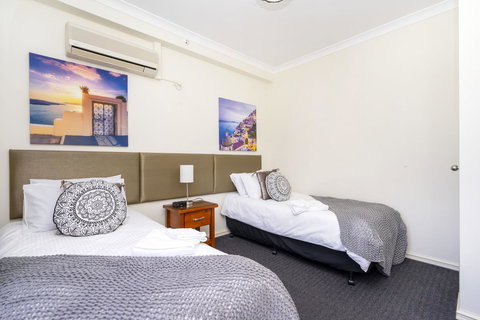 Oversized Eastend Sleeps 6 Free PARKING+POOL WIFI - Darwin Holiday 19
