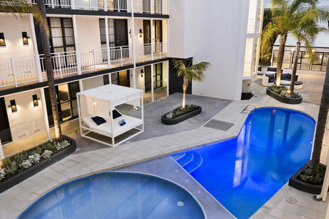 Tradewinds Hotel And Suites Fremantle - Darwin Holiday 4