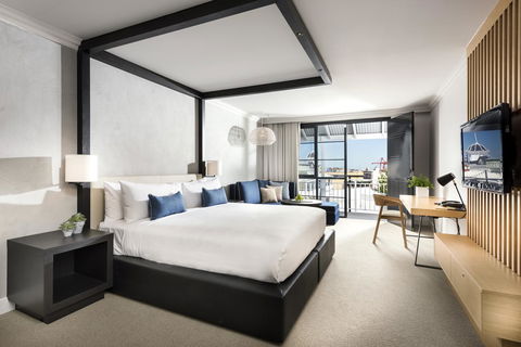 Tradewinds Hotel And Suites Fremantle - Darwin Holiday 3