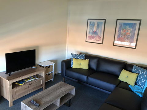 West Beach Lagoon 114 â€“ Ocean Views - Darwin Holiday 3